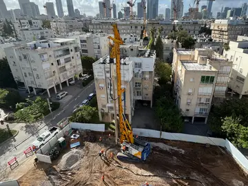 Wiertnica BAUER BG 28 H BT 85