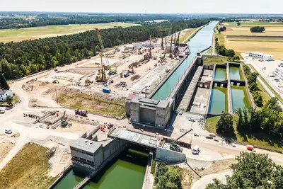 The replacement construction of the Kriegenbrunn lock is one of the largest hydraulic engineering projects in Germany.