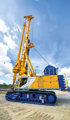 BAUER BG 55 drilling rig